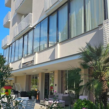 Hotel Sara Cesenatico Esterno foto