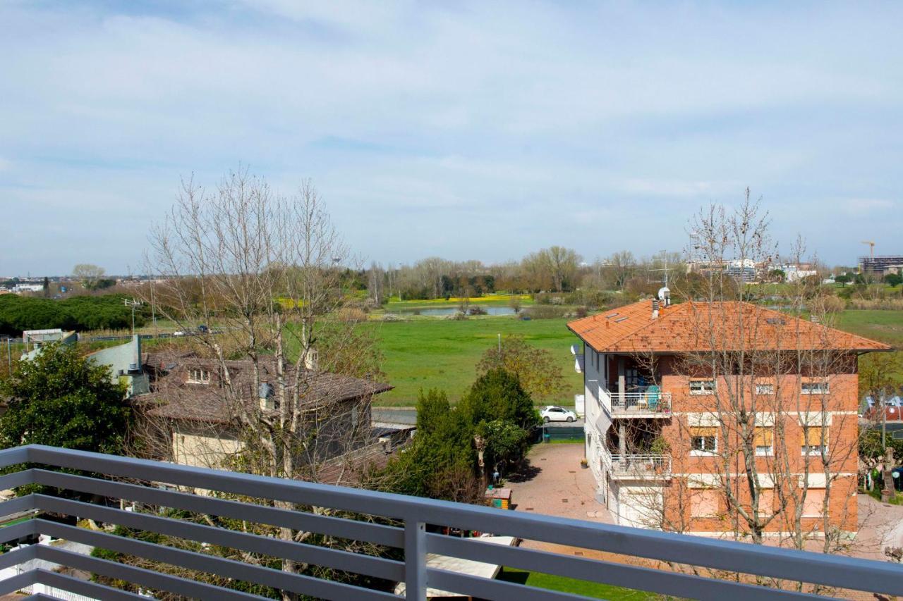 Hotel Sara Cesenatico Esterno foto