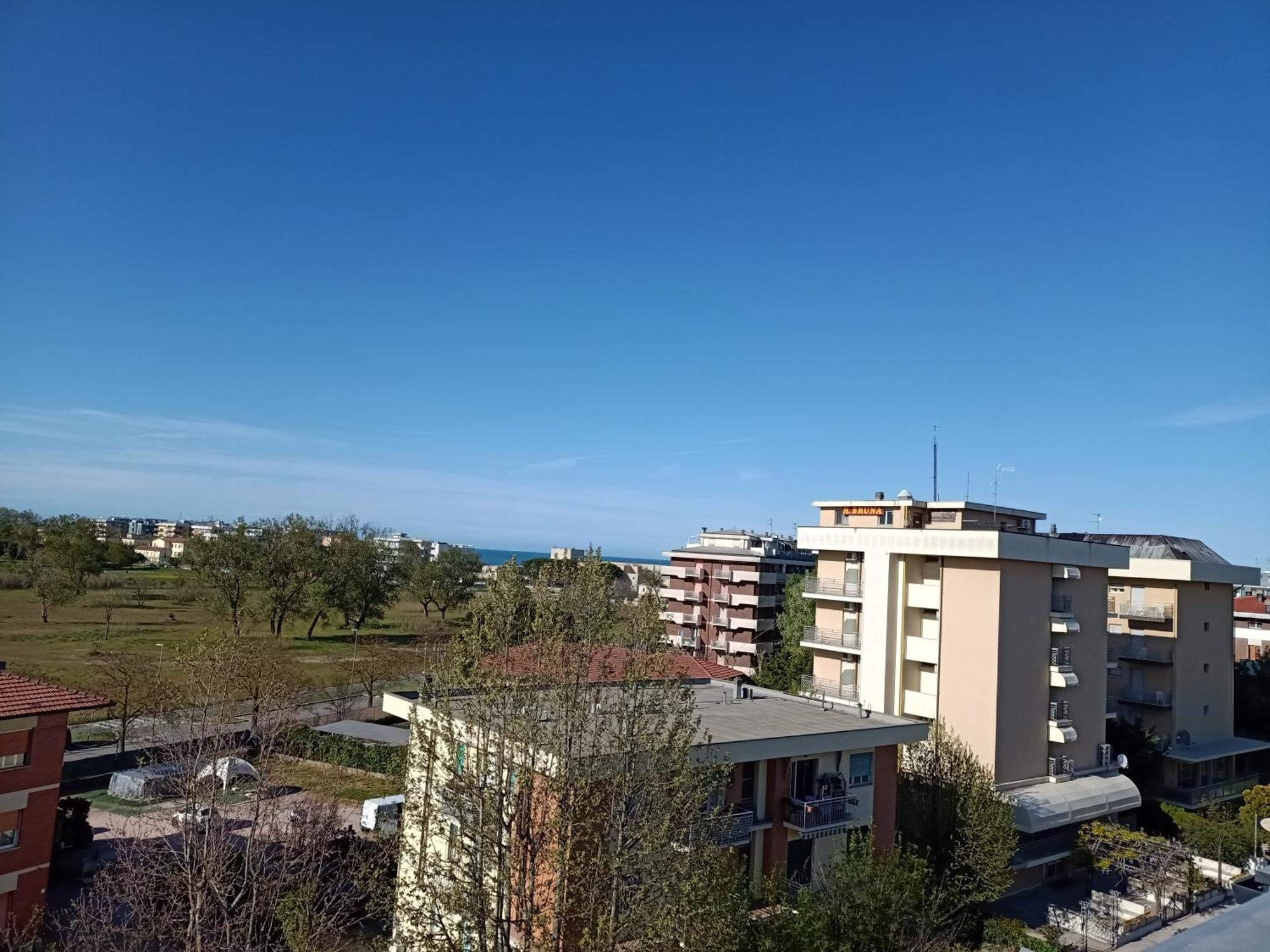 Hotel Sara Cesenatico Esterno foto